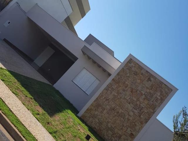 Foto do Casa - Casa com 3 dormitórios à venda, 220 m² por R$ 1.050.000,00 - Recreio dos Bandeirantes - Uberaba/MG | ZUCATO IMOBILIARIA LTDA