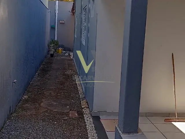 Casa com 180m² 3 quartos e 2 banheiros, à venda, no bairro Jardim Alexandrina em Anápolis