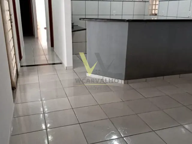 Casa com 180m² 3 quartos e 2 banheiros, à venda, no bairro Jardim Alexandrina em Anápolis