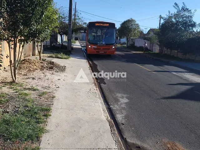 Casa com 287m² 2 quartos e 1 banheiro, à venda, no bairro Chapada em Ponta Grossa