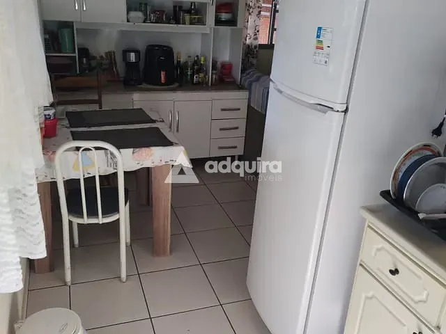 Casa com 287m² 2 quartos e 1 banheiro, à venda, no bairro Chapada em Ponta Grossa
