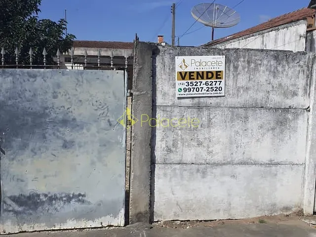 Casa com 260m² 1 quarto e 1 banheiro, à venda, no bairro Parque São Domingos em Pindamonhangaba
