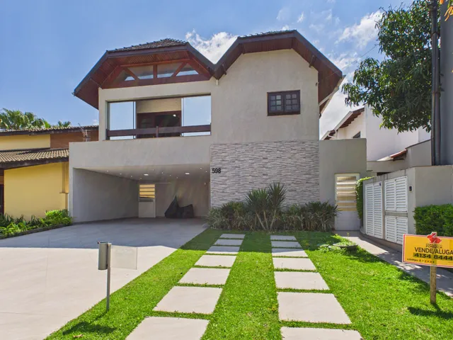 Casa 5 quartos e 4 banheiros, à venda ou para alugar, no bairro Alphaville em Santana de Parnaíba