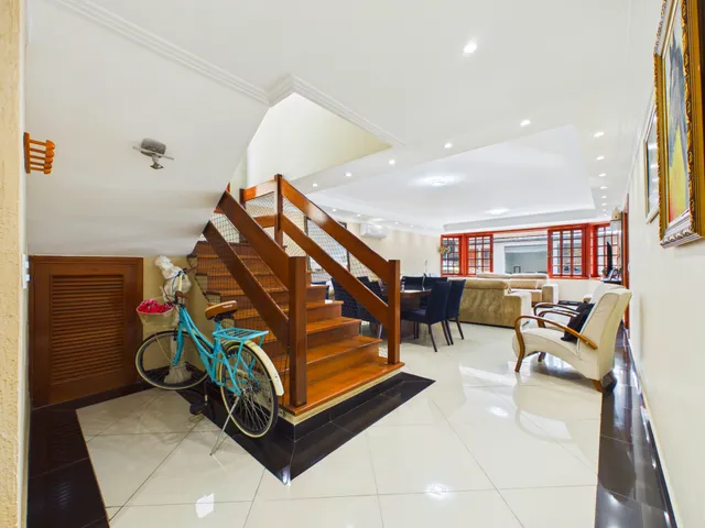 Casa 5 quartos e 4 banheiros, à venda ou para alugar, no bairro Alphaville em Santana de Parnaíba
