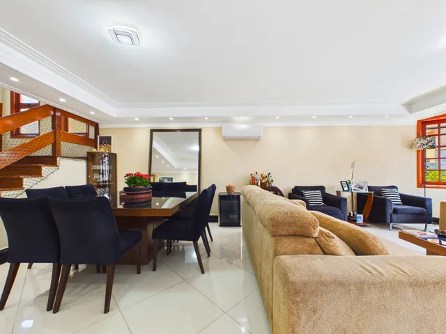 Casa 5 quartos e 4 banheiros, à venda ou para alugar, no bairro Alphaville em Santana de Parnaíba