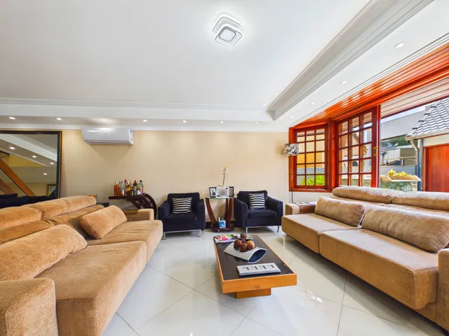 Casa 5 quartos e 4 banheiros, à venda ou para alugar, no bairro Alphaville em Santana de Parnaíba