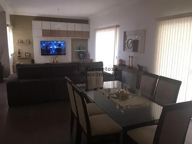 Casa com 1000m², à venda, no bairro Terras de Santa Helena em Jacareí