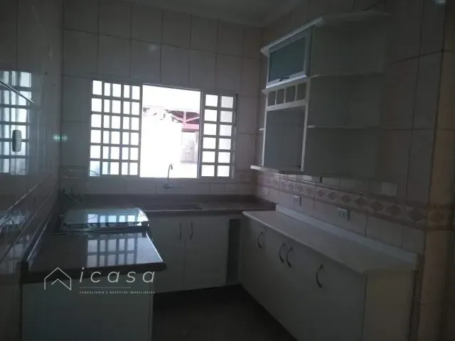 Casa com 275m² 3 quartos e 2 banheiros, à venda, no bairro Vila Antônio Augusto Luiz em Caçapava