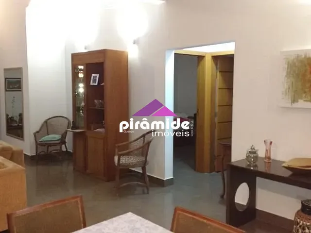 Sobrado com 550m² 4 quartos e 6 banheiros, à venda, no bairro Urbanova em São José dos Campos
