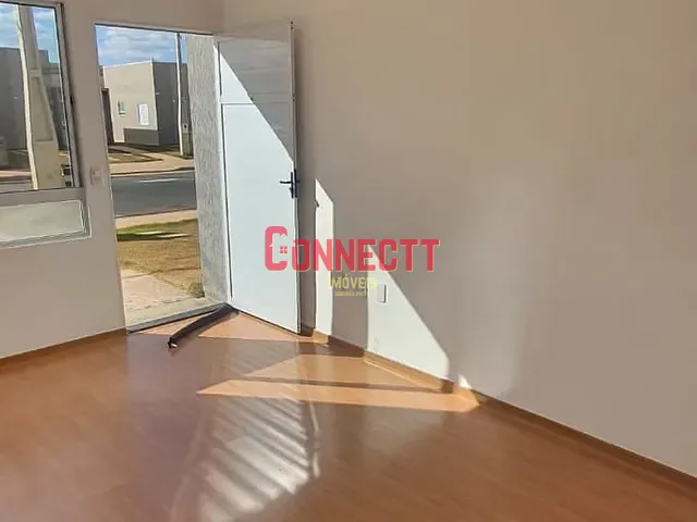 Casa 2 quartos e 1 banheiro, à venda, no bairro Santa Iria em Ribeirão Preto