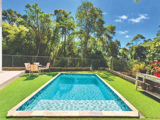 Casa com 443m² 3 quartos e 5 banheiros, à venda, no bairro Transurb em Itapevi
