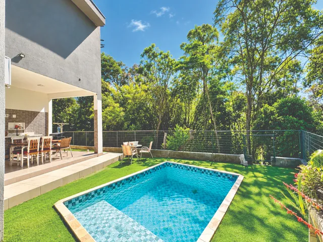 Casa com 443m² 3 quartos e 5 banheiros, à venda, no bairro Transurb em Itapevi