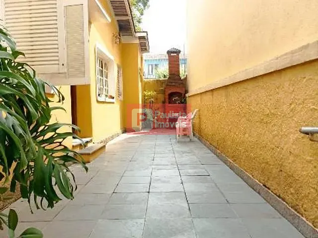 Casa com 170m² 3 quartos e 2 banheiros, para alugar, no bairro Campo Belo em São Paulo