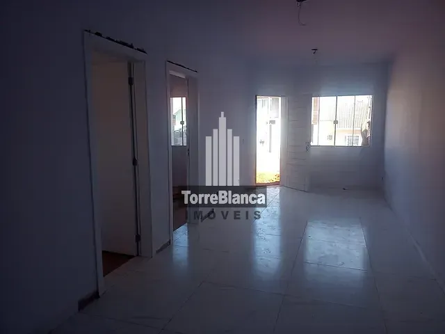 Casa 2 quartos e 1 banheiro, à venda, no bairro Uvaranas em Ponta Grossa