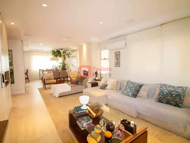 Casa com 230m² 4 quartos e 5 banheiros, à venda, no bairro Brooklin Paulista em São Paulo