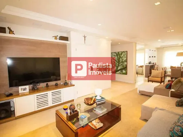 Casa com 230m² 4 quartos e 5 banheiros, à venda, no bairro Brooklin Paulista em São Paulo