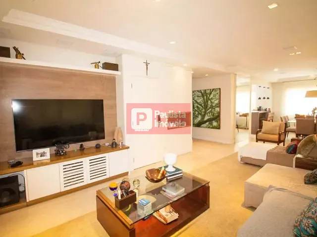 Casa com 230m² 4 quartos e 5 banheiros, à venda, no bairro Brooklin Paulista em São Paulo