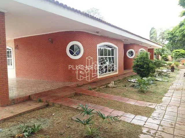 Casa com 1800m² 4 quartos e 7 banheiros, à venda, no bairro Jardim Bandeirantes em Sorocaba