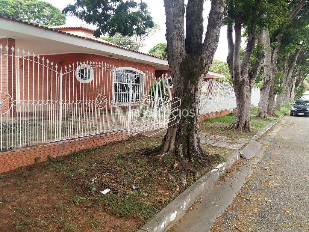 Casa, 4 quartos, 490 m² - Foto 1