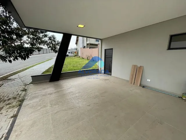 Casa com 250m² 3 quartos e 1 banheiro, à venda, no bairro Bairro da Floresta em São José Dos Campos