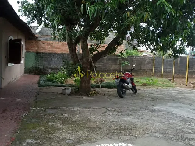Casa com 640m² 3 quartos e 2 banheiros, à venda, no bairro Cidade Nova em Pindamonhangaba