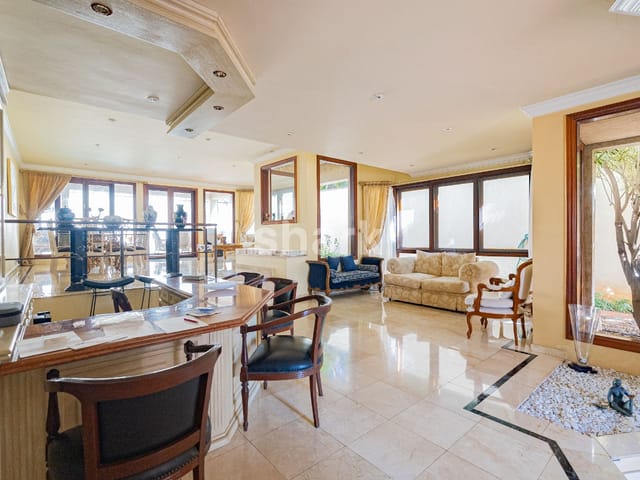 Casa com 640m² 5 quartos e 7 banheiros, à venda, no bairro Alphaville Residencial Zero em Barueri