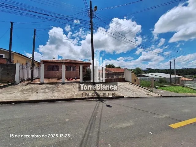 Casa com 95m² 3 quartos e 1 banheiro, à venda, no bairro Contorno em Ponta Grossa