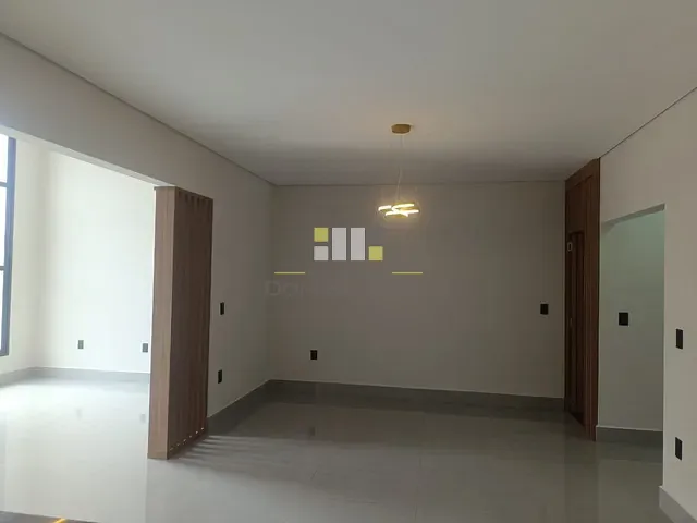 Casa com 263m², à venda, no bairro Residencial Portal do Lago em Sumaré