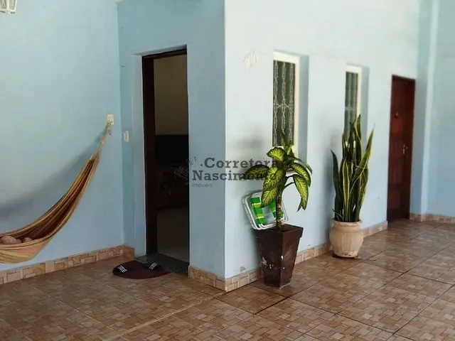 Casa com 250m² 2 quartos e 2 banheiros, à venda, no bairro Jardim das Indústrias em Jacareí