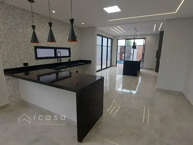 Casa com 300m² 3 quartos e 2 banheiros, à venda, no bairro Condomínio Ouro Ville em Taubaté