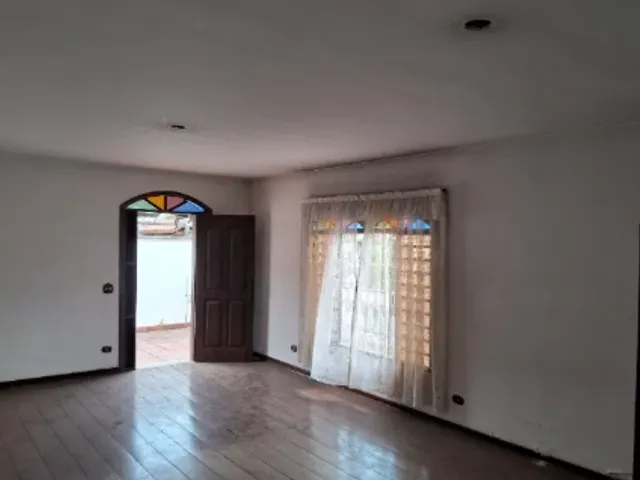 Casa 3 quartos e 2 banheiros, à venda, no bairro Parque Monte Alegre em Taboão da Serra