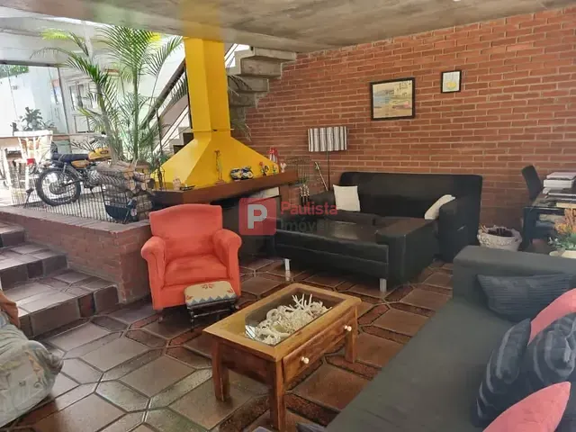 Casa 3 quartos e 4 banheiros, à venda, no bairro Chácara Monte Alegre em São Paulo