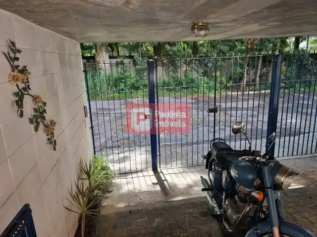 Casa 3 quartos e 4 banheiros, à venda, no bairro Chácara Monte Alegre em São Paulo