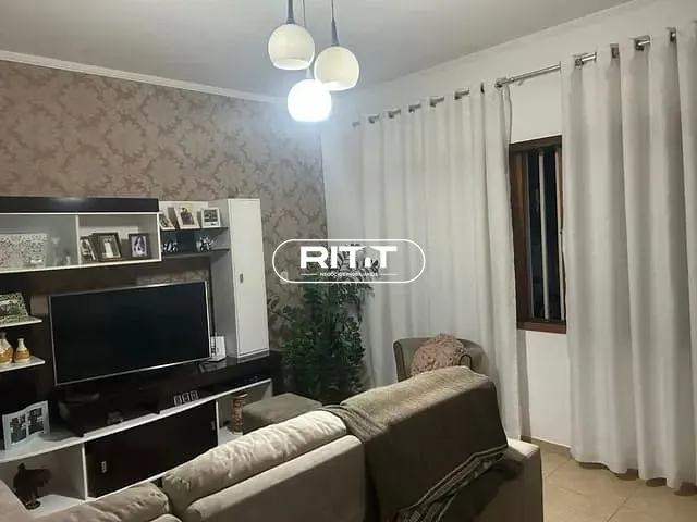 Casa com 301m² 2 quartos e 1 banheiro, à venda, no bairro Loteamento Residencial Ana Carolina em Valinhos