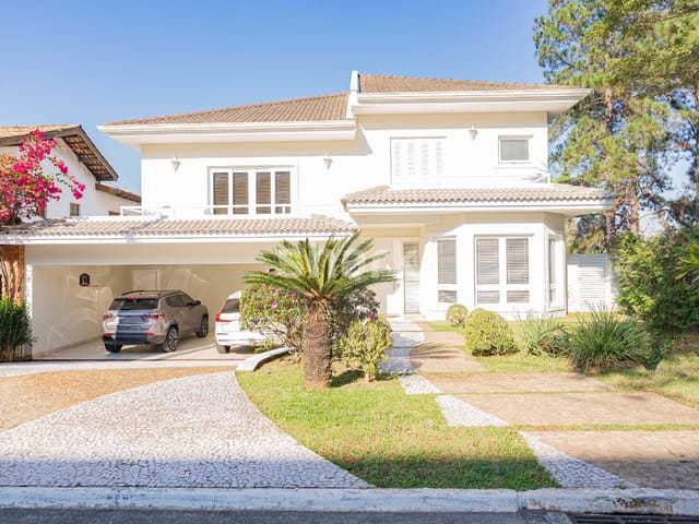 Casa com 649m² 4 quartos e 6 banheiros, à venda, no bairro Alphaville em Santana de Parnaíba