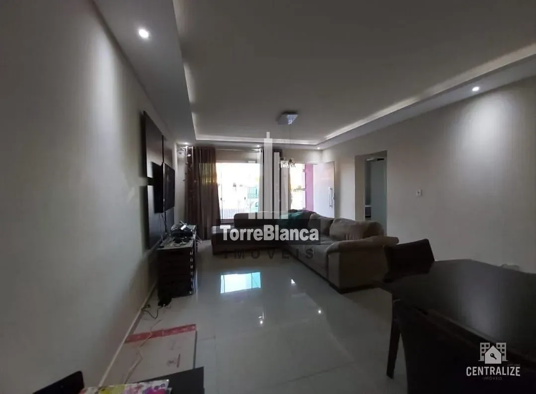 Casa, 3 quartos, 141 m² - Foto 2