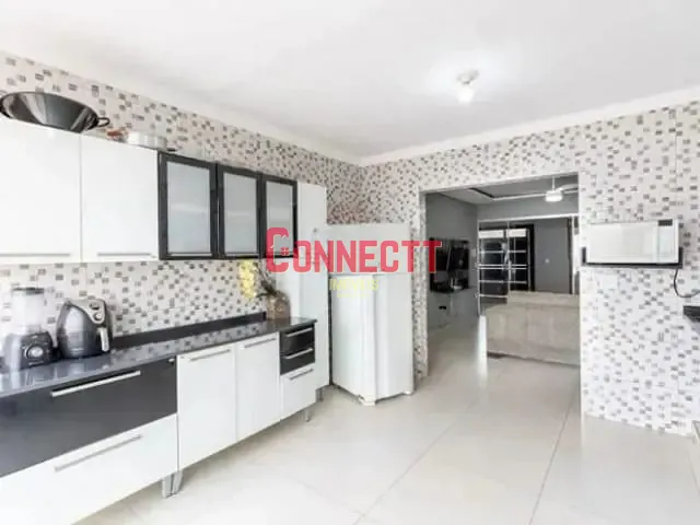 Casa com 160m² 2 quartos e 1 banheiro, à venda, no bairro Jardim Cristo Redentor em Ribeirão Preto
