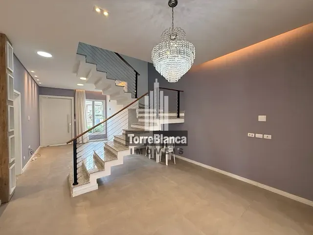 Casa com 303m² 3 quartos e 3 banheiros, à venda, no bairro Colônia Dona Luíza em Ponta Grossa