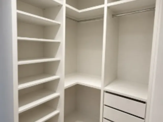 Casa 3 quartos e 5 banheiros, à venda, no bairro Parque Nova Jandira em Jandira