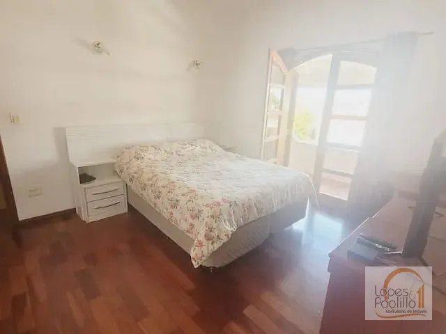 Casa com 1080m² 3 quartos e 2 banheiros, para alugar, no bairro Jardim Itaperi em Atibaia