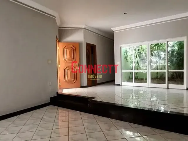 Casa com 250m² 3 quartos e 2 banheiros, à venda, no bairro Planalto Verde em Ribeirão Preto