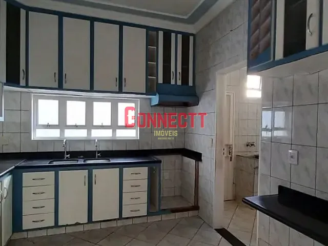 Casa com 250m² 3 quartos e 2 banheiros, à venda, no bairro Planalto Verde em Ribeirão Preto