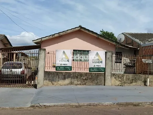 Casa com 290m² 3 quartos e 1 banheiro, à venda, no bairro Uvaranas em Ponta Grossa