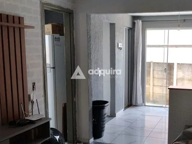 Casa com 290m² 3 quartos e 1 banheiro, à venda, no bairro Uvaranas em Ponta Grossa