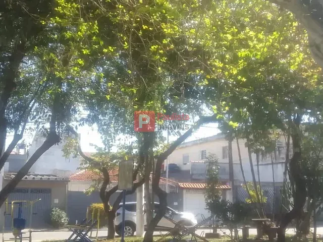 Casa com 220m² 3 quartos e 2 banheiros, à venda, no bairro Jardim Sabará em São Paulo