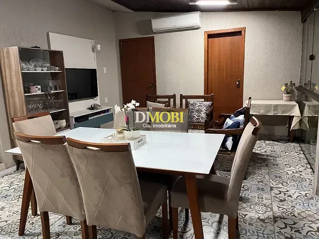 Casa com 363m² 3 quartos e 2 banheiros, à venda, no bairro Passo dos Ferreiros em Gravataí
