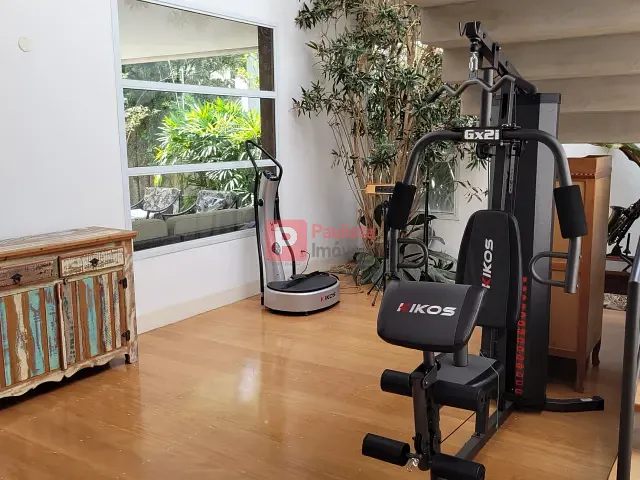 Casa com 670m² 4 quartos e 6 banheiros, à venda, no bairro Jardim Petrópolis em São Paulo