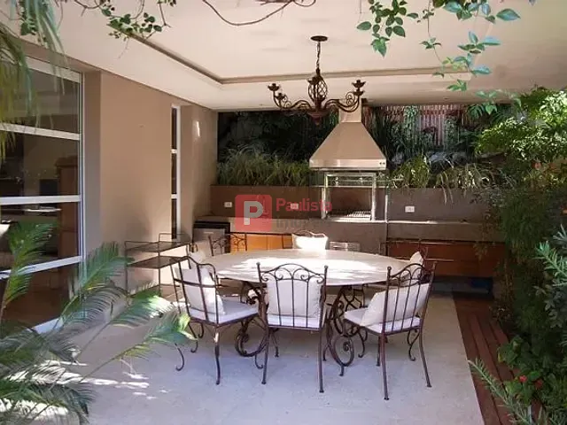 Casa com 670m² 4 quartos e 6 banheiros, à venda, no bairro Jardim Petrópolis em São Paulo