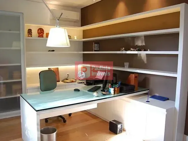 Casa com 670m² 4 quartos e 6 banheiros, à venda, no bairro Jardim Petrópolis em São Paulo