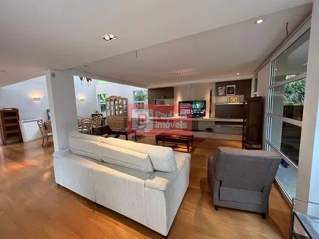 Casa com 670m² 4 quartos e 6 banheiros, à venda, no bairro Jardim Petrópolis em São Paulo